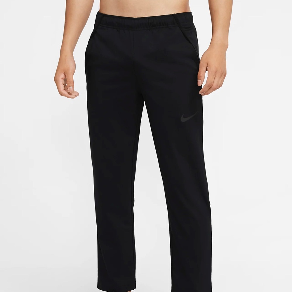 Nike black woven straight let sweatpants XL